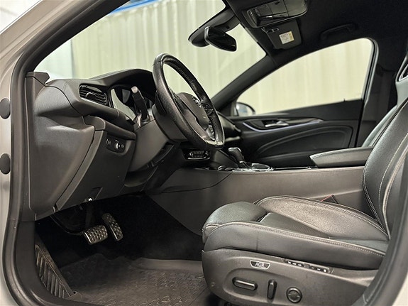 Opel Insignia 21 of 27
