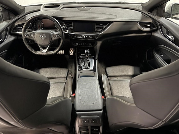 Opel Insignia 24 of 27