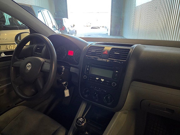 Volkswagen Golf V 6 of 10