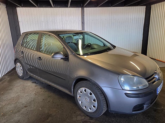 Volkswagen Golf V 10 of 10