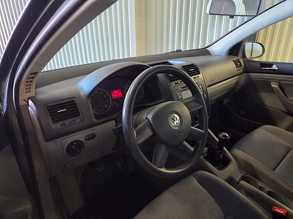 Volkswagen Golf V 7 of 10
