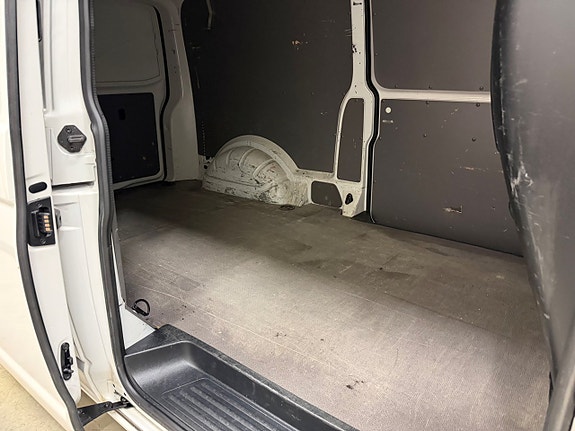 Volkswagen Transporter 10 of 15