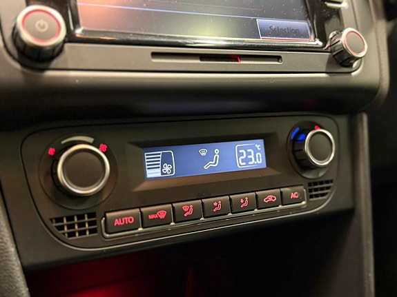 Volkswagen Polo 21 of 23