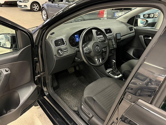 Volkswagen Polo 14 of 23