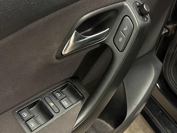 Volkswagen Polo 15 of 23