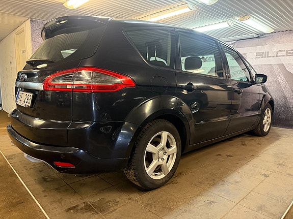 Ford S-MAX 5 of 5