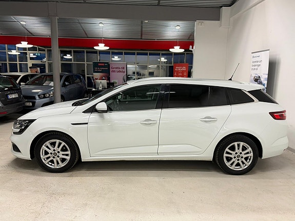 Renault Megane IV 5 of 5