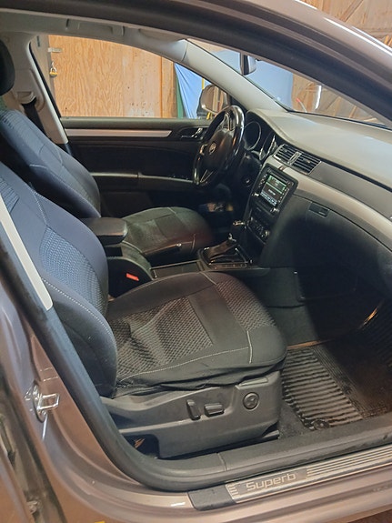 Skoda Superb 5 of 5