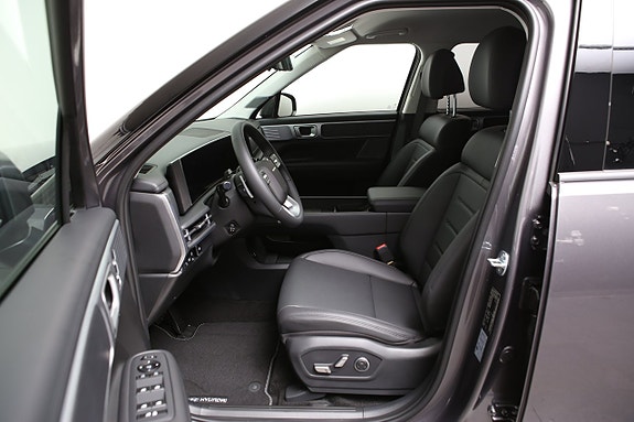 Hyundai Santa Fe 8 of 27
