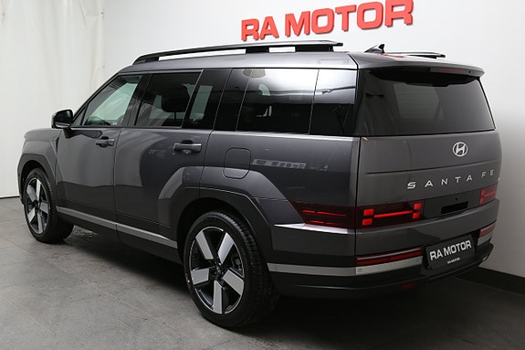 Hyundai Santa Fe 2 of 27