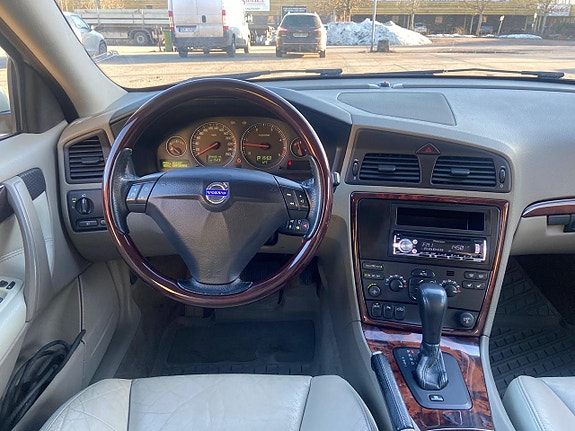 Volvo S60 7 of 13