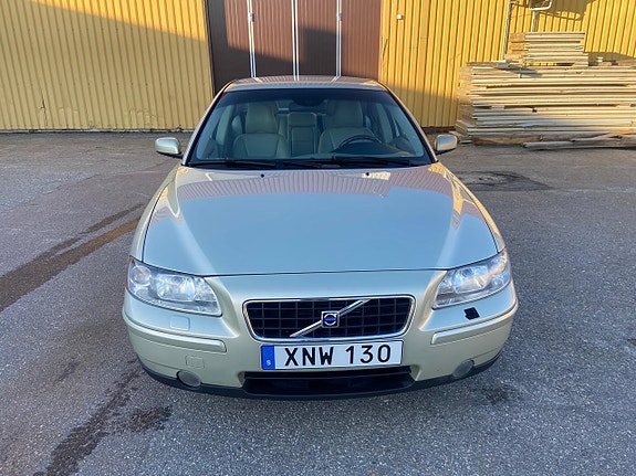 Volvo S60 5 of 5