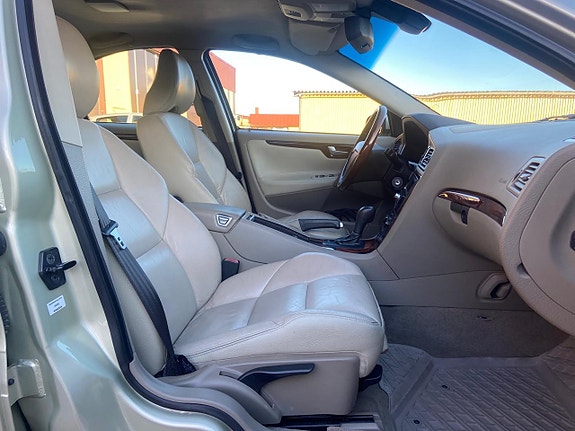 Volvo S60 10 of 13