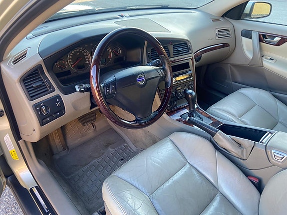 Volvo S60 8 of 13