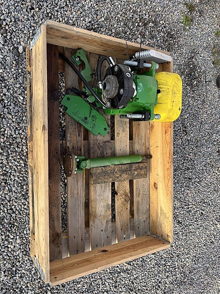John Deere JD 6R 145-6R 215 PTO 2 of 2
