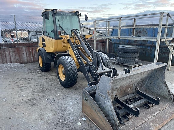 Volvo L25F 5 of 5