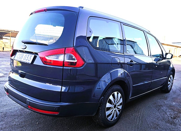 Ford Galaxy 4 of 13