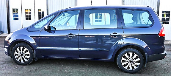 Ford Galaxy 8 of 13