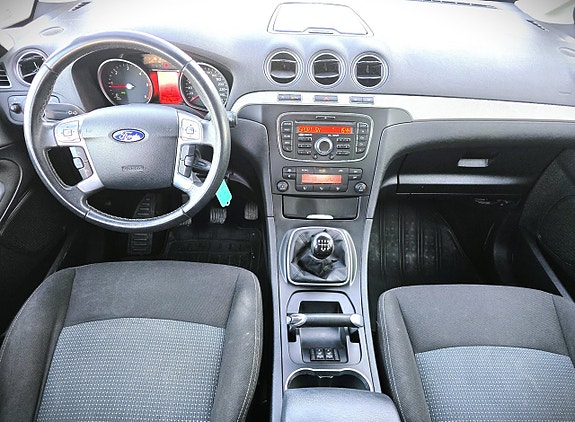 Ford Galaxy 11 of 13