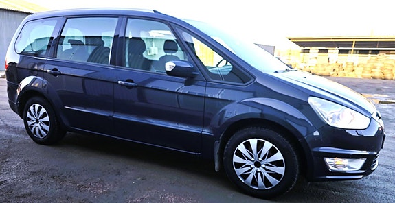 Ford Galaxy 9 of 13
