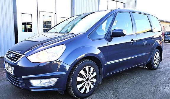 Ford Galaxy 2 of 13