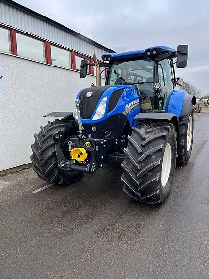New Holland T 7.210 AC 2 of 5