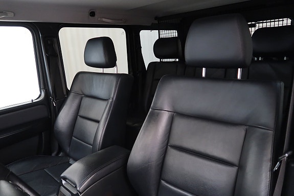 Mercedes-Benz G350 17 of 29
