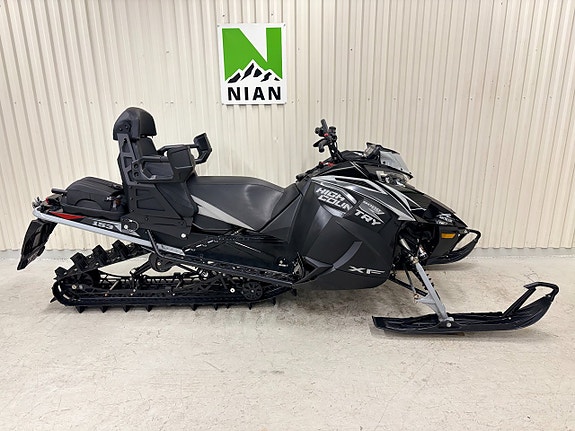 Arctic Cat XF 9000 HC Turbo 153" SP Ltd * MCX 250hk, 2up