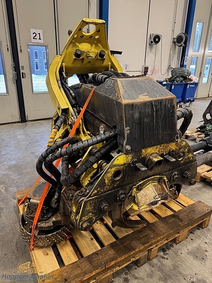 John Deere H480C - Aggregat 3 of 3