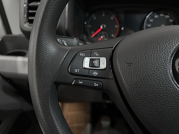 Volkswagen Crafter 10 of 13