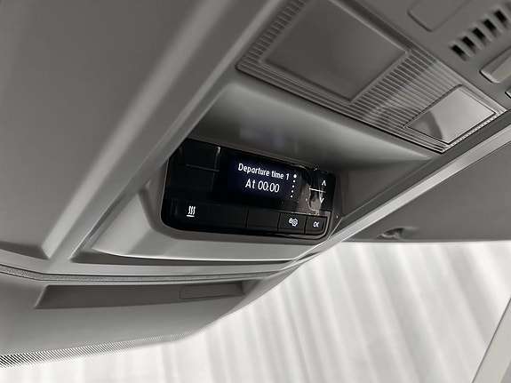 Volkswagen Crafter 13 of 13