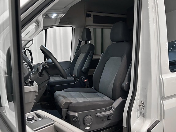 Volkswagen Crafter 6 of 13