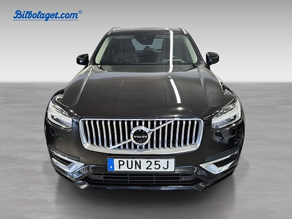 Volvo XC90 2 of 5