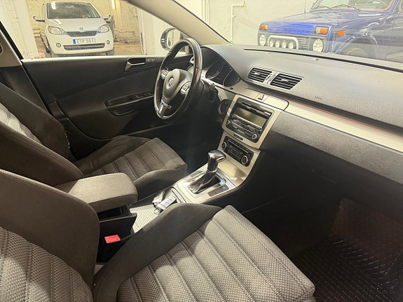 Volkswagen Passat 9 of 10