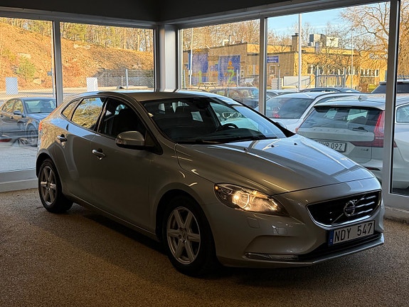 Volvo V40