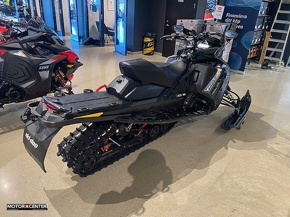 Ski-Doo Renegade 900 ACE Turbo 3 of 7