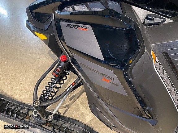 Ski-Doo Renegade 900 ACE Turbo 5 of 7