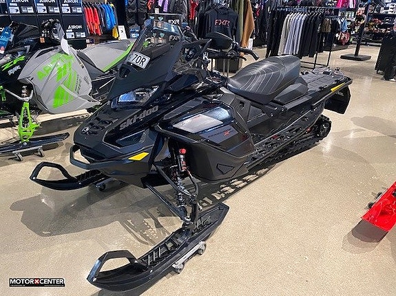 Ski-Doo Renegade 900 ACE Turbo