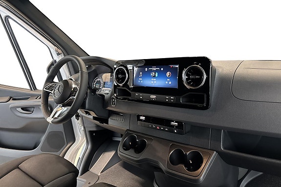 Mercedes-Benz eSprinter 414 8 of 13