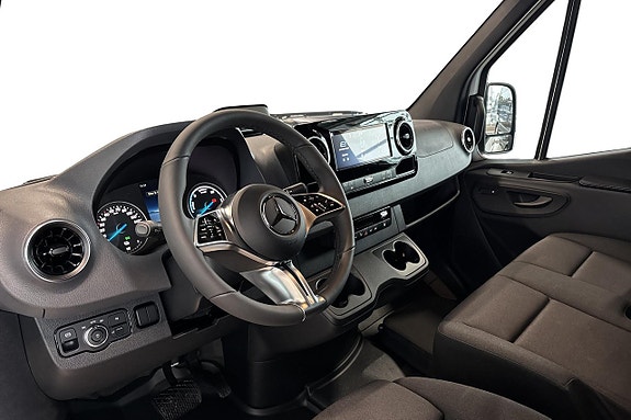 Mercedes-Benz eSprinter 414 5 of 13