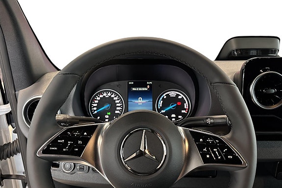 Mercedes-Benz eSprinter 414 6 of 13