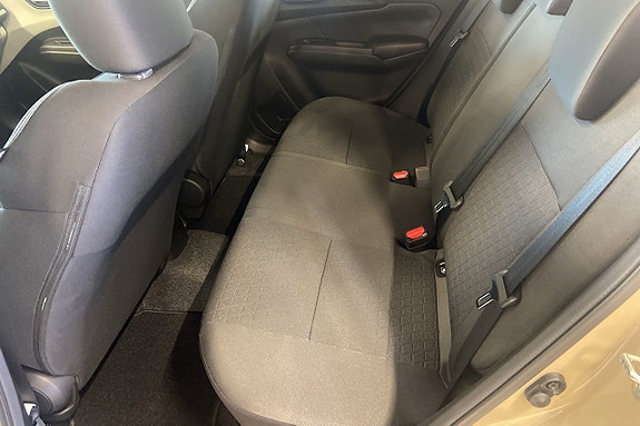 Suzuki Swift 7 of 12