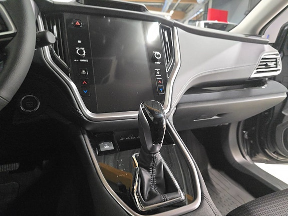 Subaru Outback 9 of 11