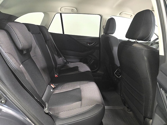 Subaru Outback 7 of 11