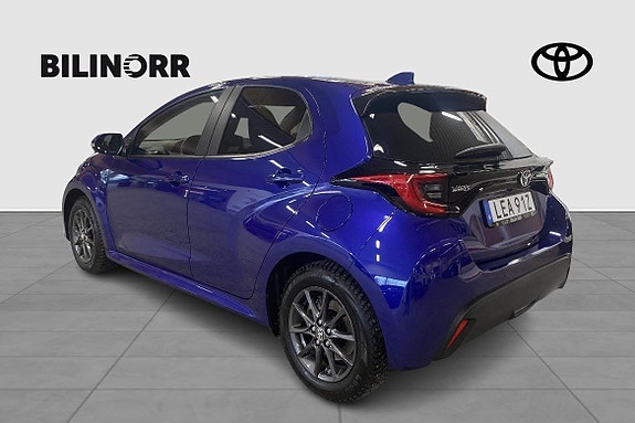 Toyota Yaris 7 of 13