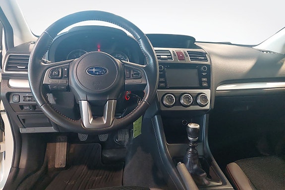 Subaru XV 4 of 5