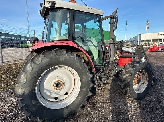 Massey Ferguson 6470