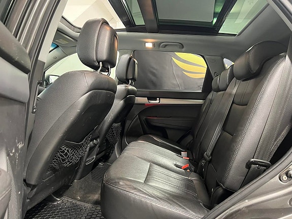 Kia Sorento 22 of 27
