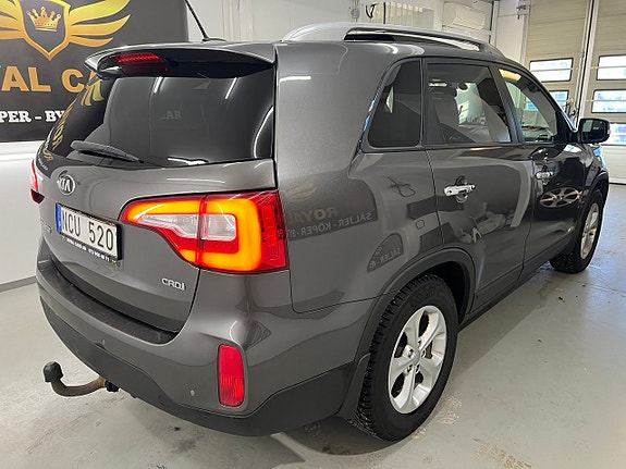Kia Sorento 3 of 27