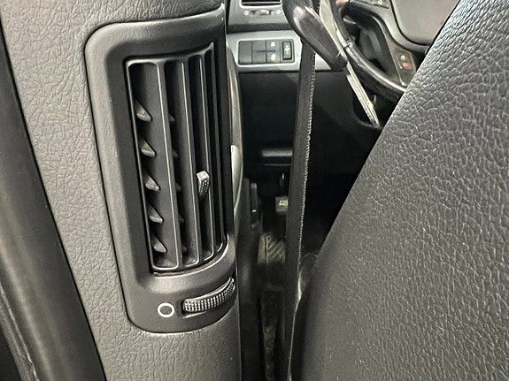 Kia Sorento 23 of 27